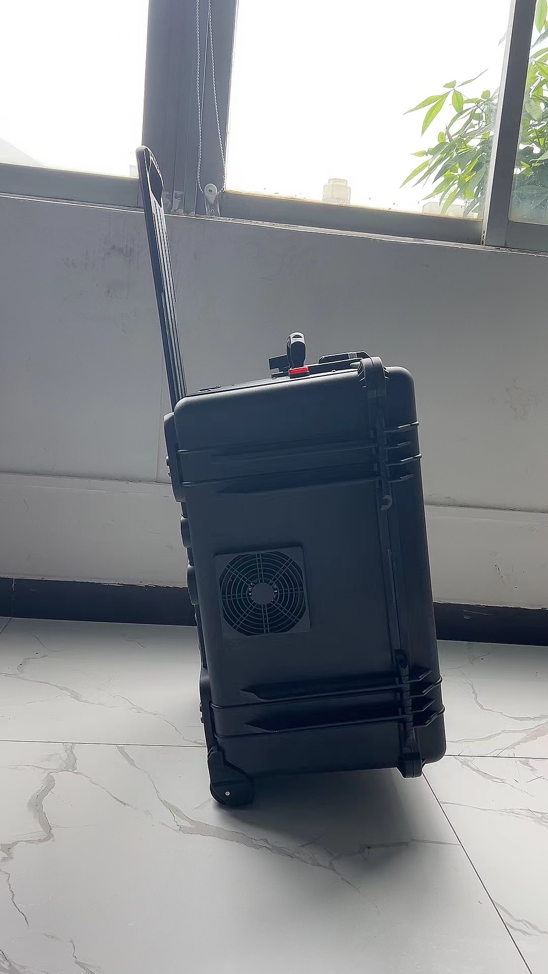 南区街道手拉箱型移动通信干扰器